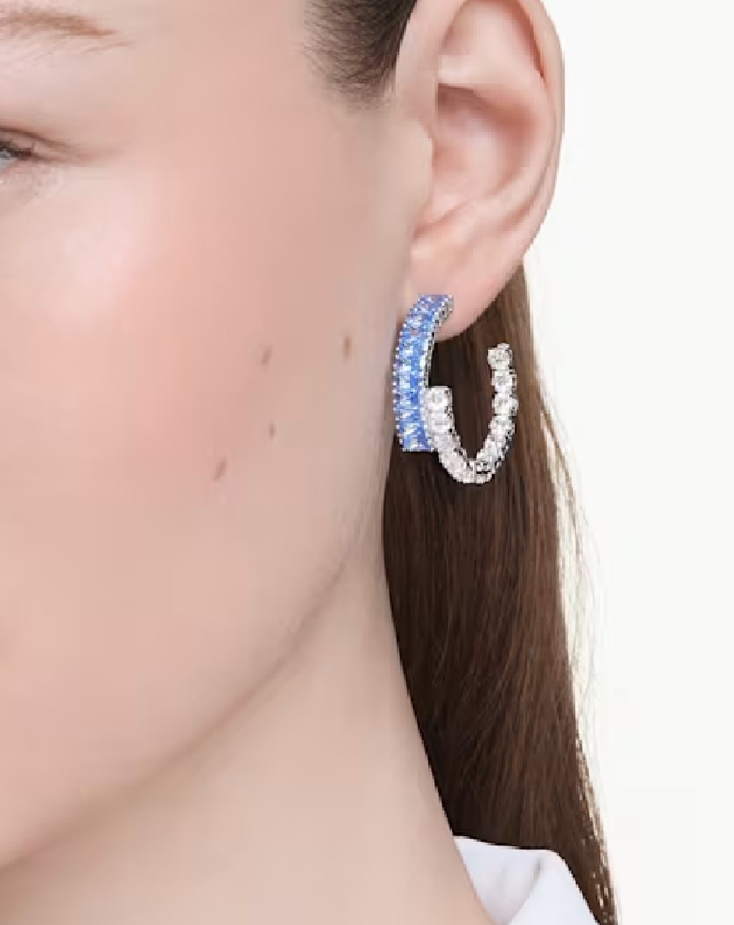 5722459 Matrix Hoop Earring Baguette Cut