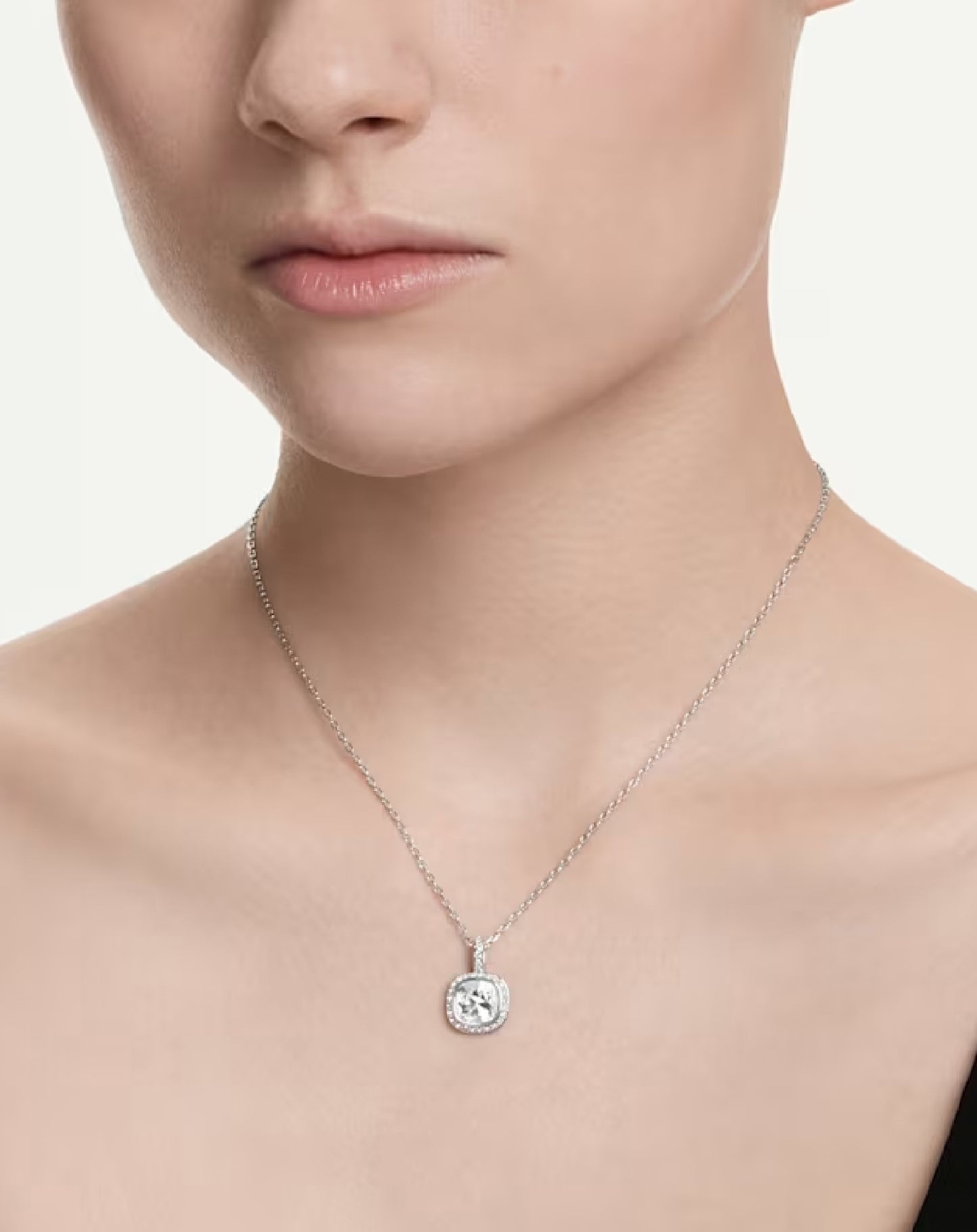 5754340 Swarovski Zirconia Pendant