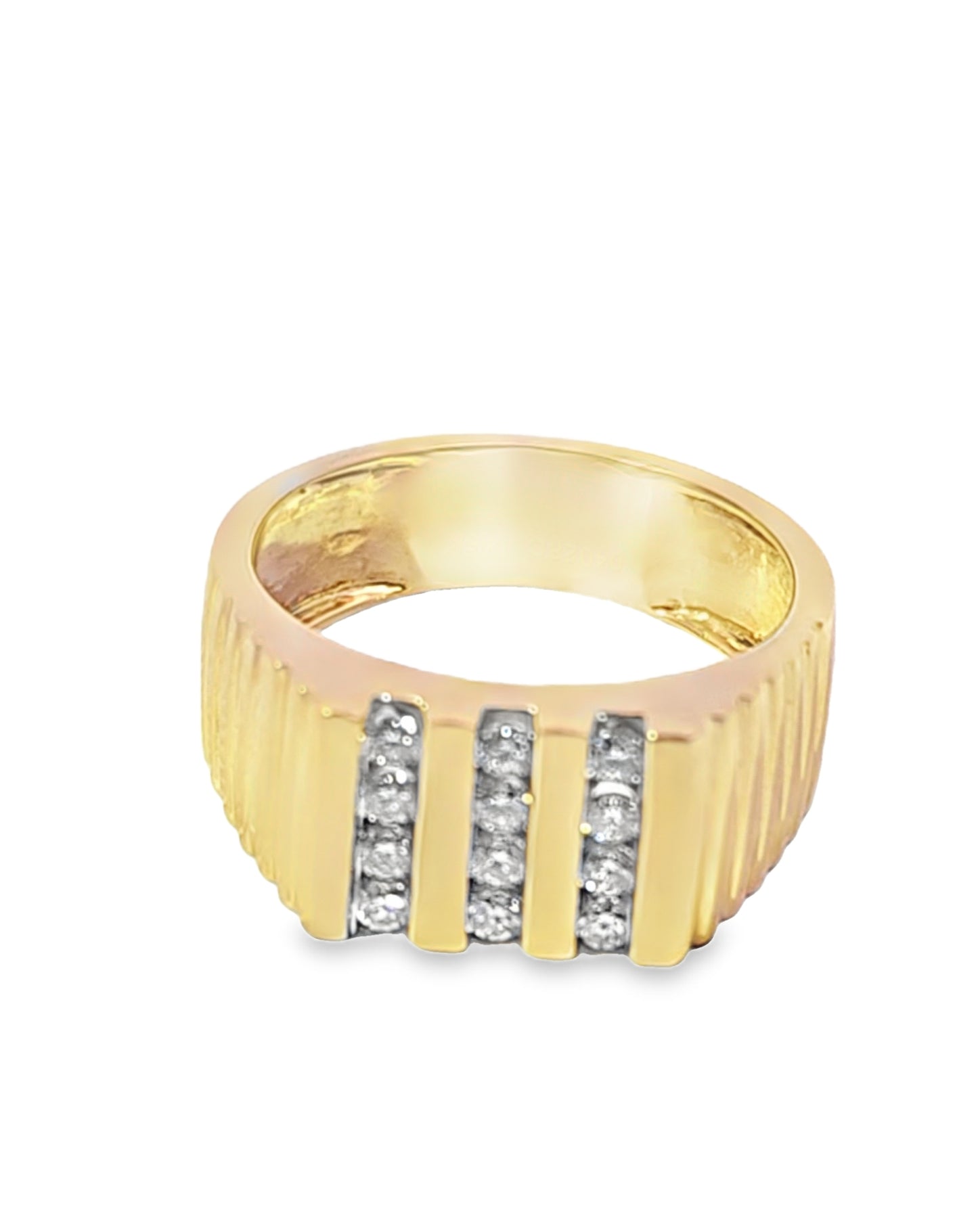 18 Kt Yellow Gold Diamond Men Ring